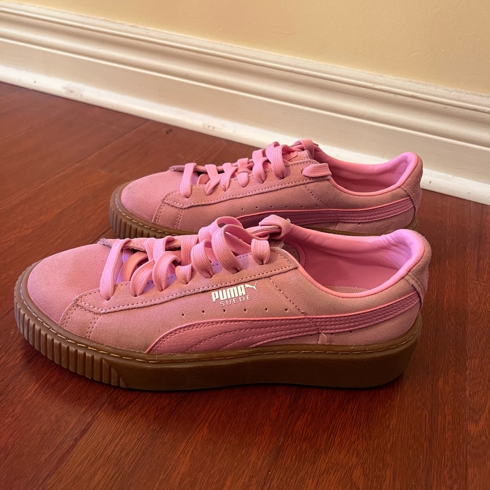 PUMA BUBBLEGUM PINK SUEDE SNEAKERS